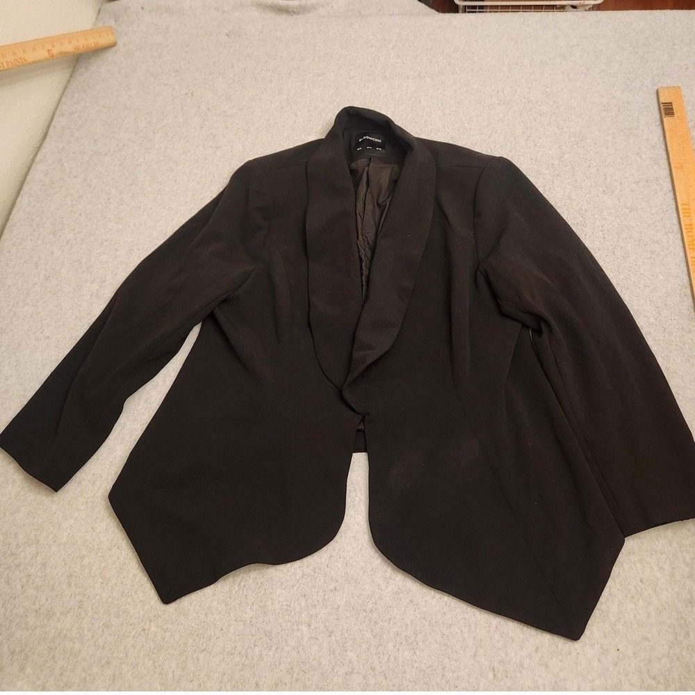 BloomChic Blazer Womens 12 Black Shawl Collar Asymmetrical Hem Hook Eye Stretch